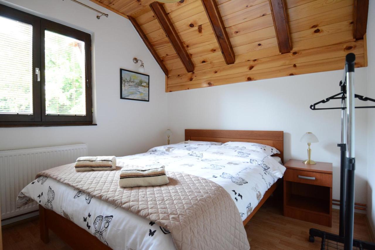 Apartmani Ogi I Ana バイナ・バシュタ エクステリア 写真