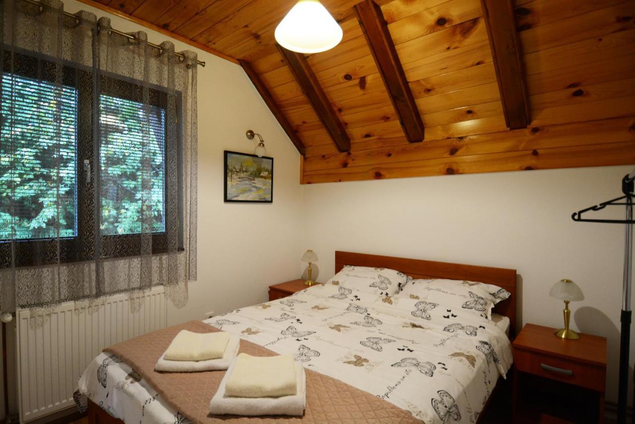 Apartmani Ogi I Ana バイナ・バシュタ エクステリア 写真